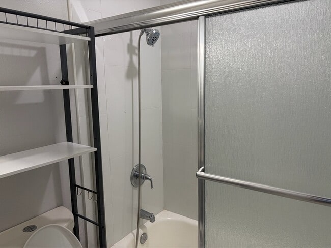 Building Photo - 1484 Van Delia Rd