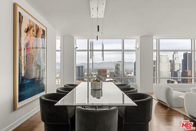 Building Photo - 900 W Olympic Blvd