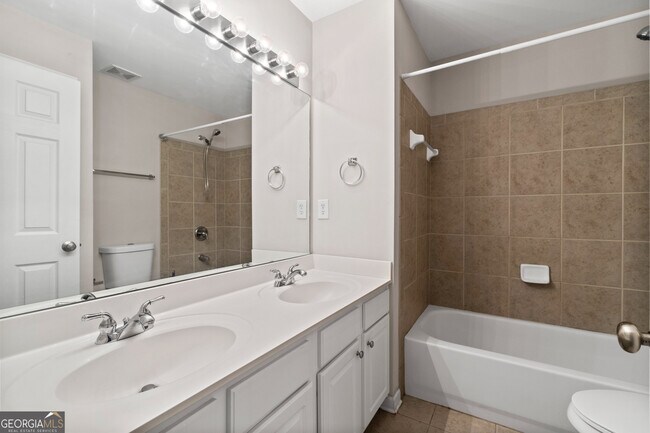 Building Photo - 4720 Wehunt Trail