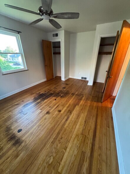 Bedroom 1 - 3903 Kirkup Ave