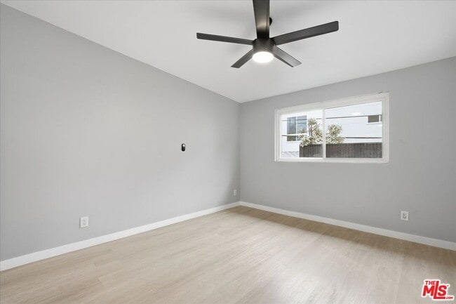 Building Photo - 3320 Pacific Ave