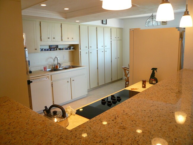 Building Photo - 3003 S Atlantic Ave