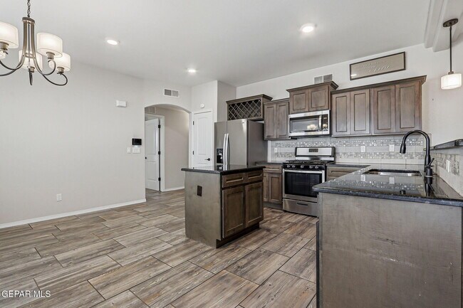 Building Photo - 14936 Harry Flournoy Ave