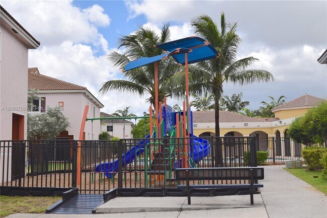 Building Photo - 17347 NW 7th Ave
