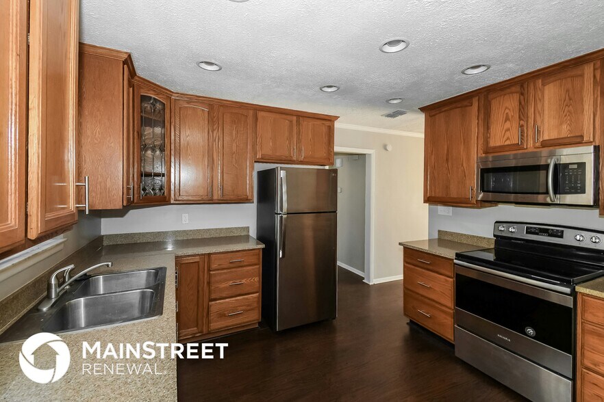 Building Photo - 2248 Patou Dr