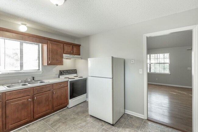 Building Photo - 4499 Delashmitt Rd