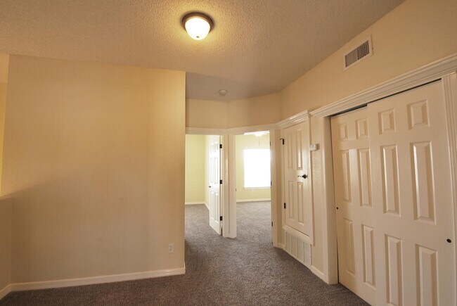 Building Photo - 5513 Ignacio Frias Dr