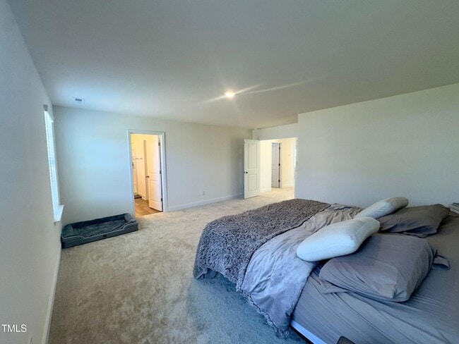 Building Photo - 109 Steel Springs Ln