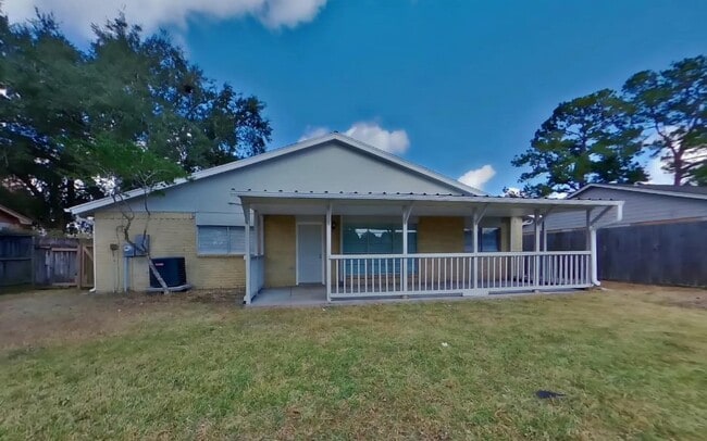 Building Photo - Classic Design with Room to Grow — 3-Bedroom Beauty