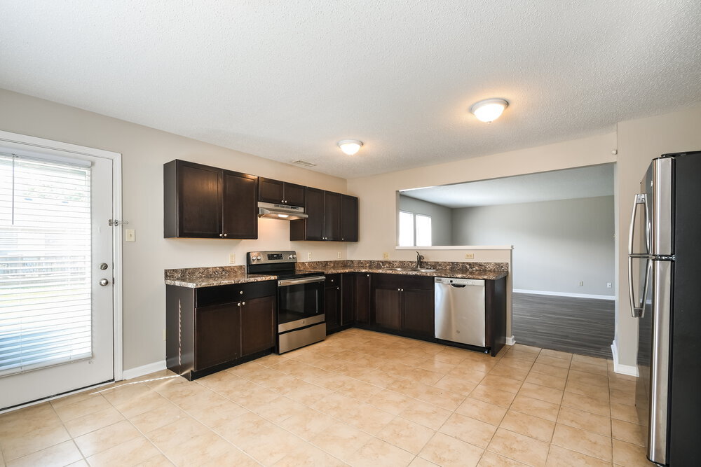 Building Photo - 958 Streamside Dr
