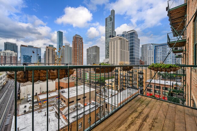Building Photo - 1322 S Wabash Ave