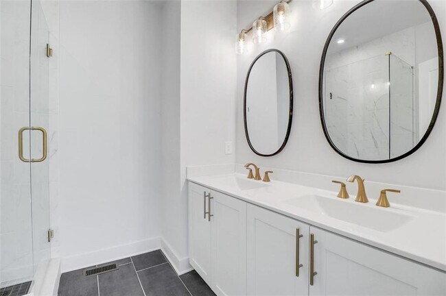 Building Photo - 4443 Buckley Way #65