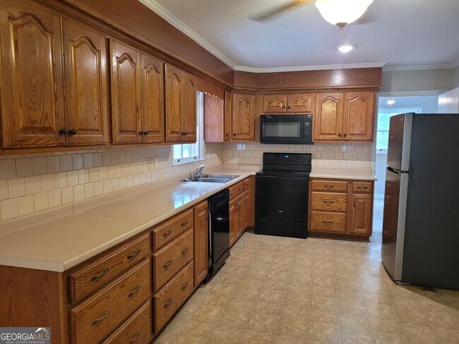 Building Photo - 107 Duke Rd