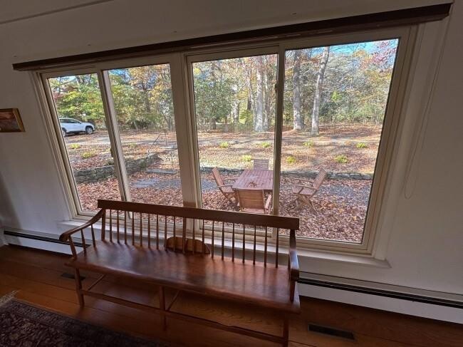 Building Photo - 9 Wampanoag Cir