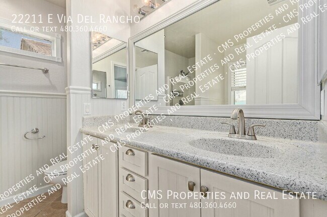 Building Photo - 22211 E Via del Rancho