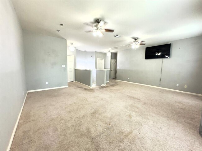 Building Photo - 401 Witte Rd