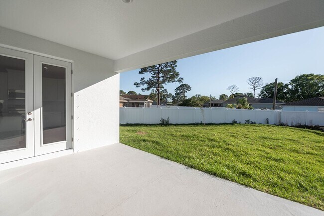 Building Photo - Peaceful and Private setting new construct...