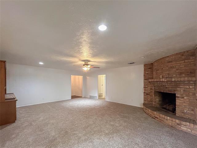 Building Photo - 1425 E Windsor Dr