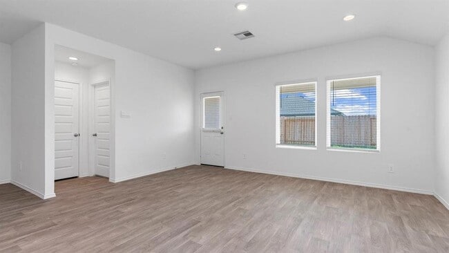 Building Photo - 1438 Windom Court Way