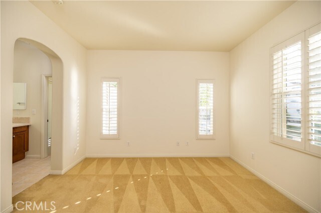 Building Photo - 862 Terrace Ln W