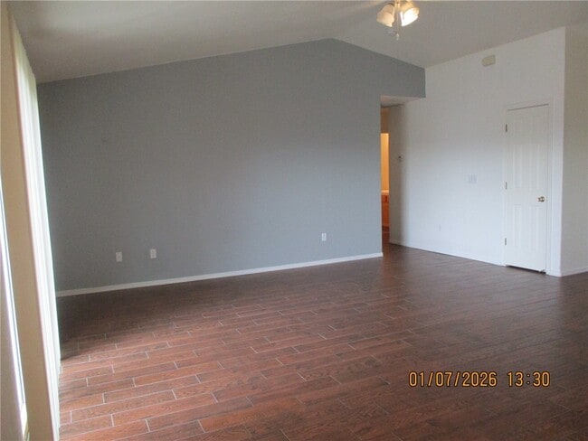 Building Photo - 2134 Jamie Rd