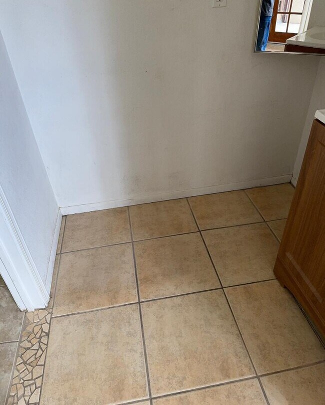 Building Photo - 16402 N 31st St