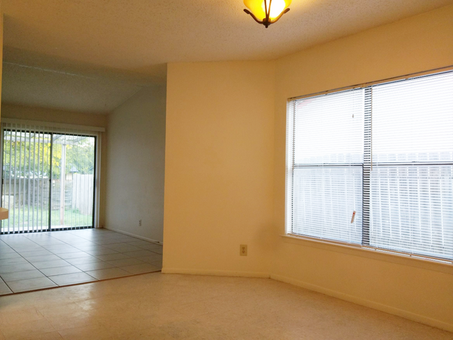 Dining Room into Living Room - 2527 Corian Glen Dr