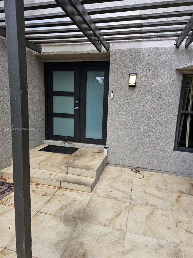Building Photo - 1470 NW 113th Ave