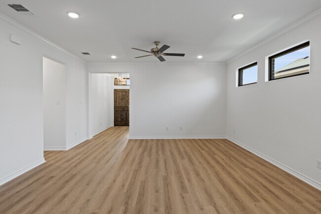 Building Photo - 7310 Caladium Dr
