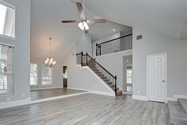 Building Photo - 2615 Woodstream Blvd