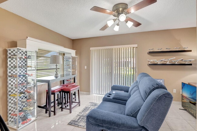 Building Photo - 6078 Dusenburg Rd