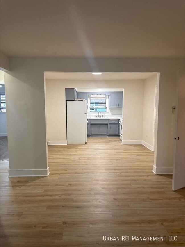 Primary Photo - 17385 70th Ave