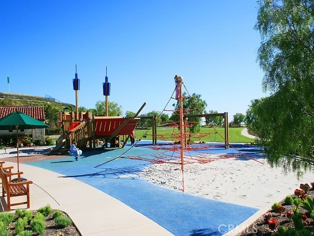 Building Photo - 30 Surfspray Bluff