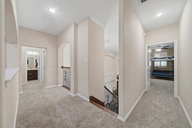 Building Photo - 11 Marino Dr