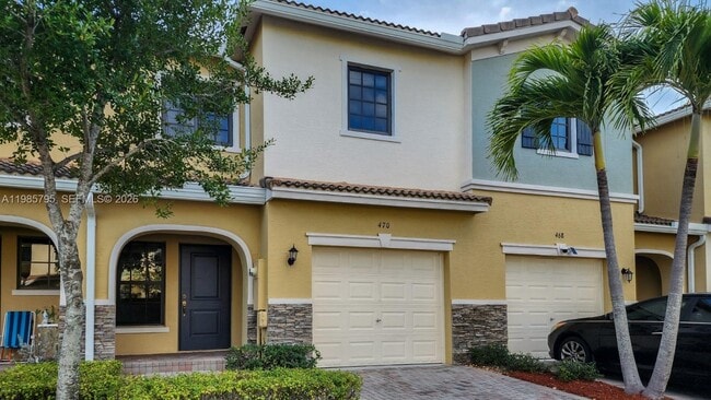 Building Photo - 470 NE 194th Terrace