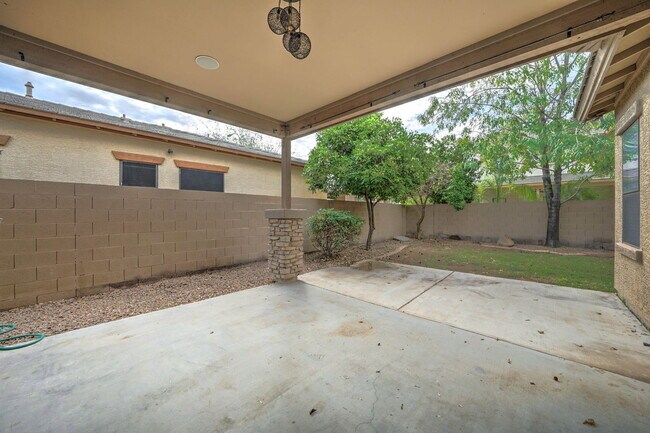 Building Photo - 1483 W Homestead Ct