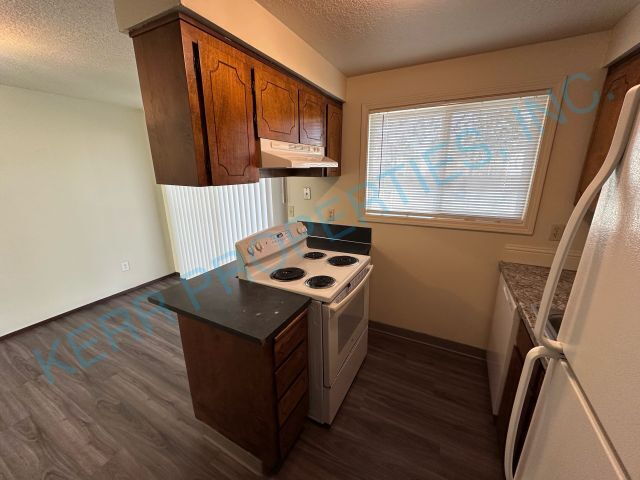 Building Photo - 20 SE 134th Pl