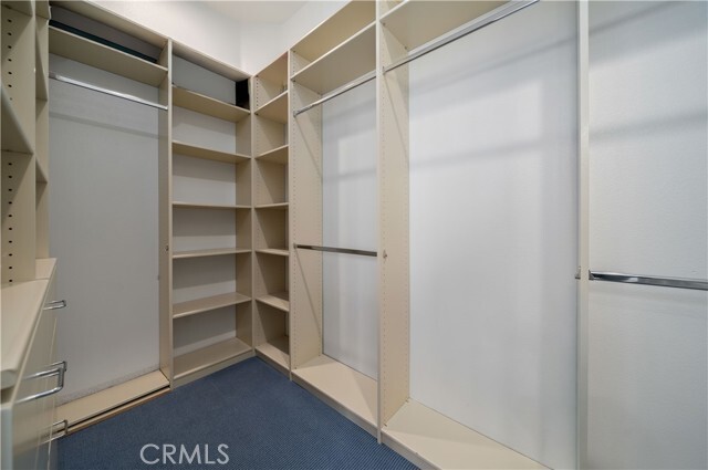 Building Photo - 138 Royal St Georges Way