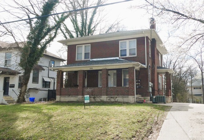 Primary Photo - 1510 Rosemary Ln