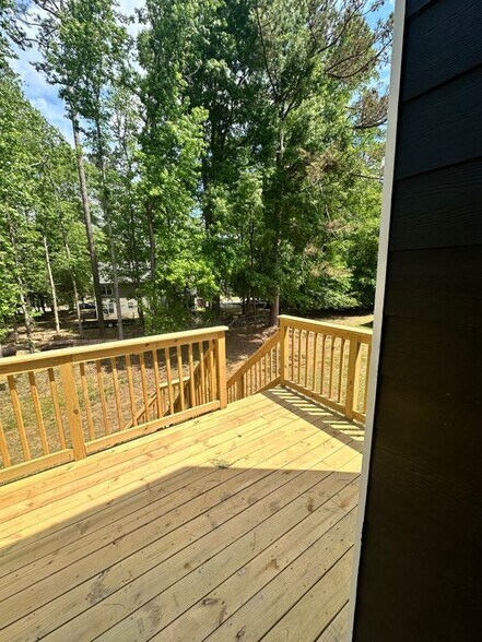 Building Photo - 312 Stillwood Ct