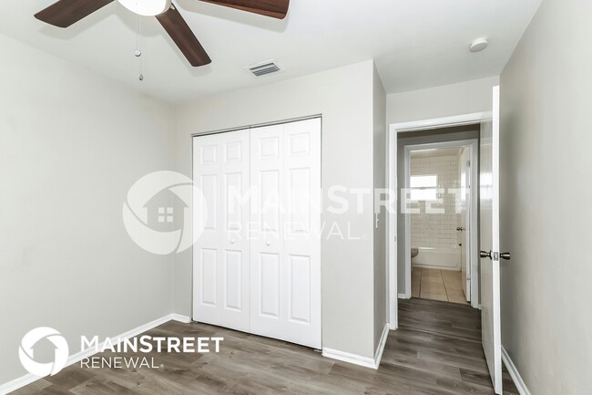 Building Photo - 120 Miller Dr