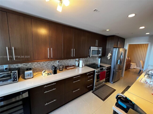 Building Photo - 19707 Turnberry Way