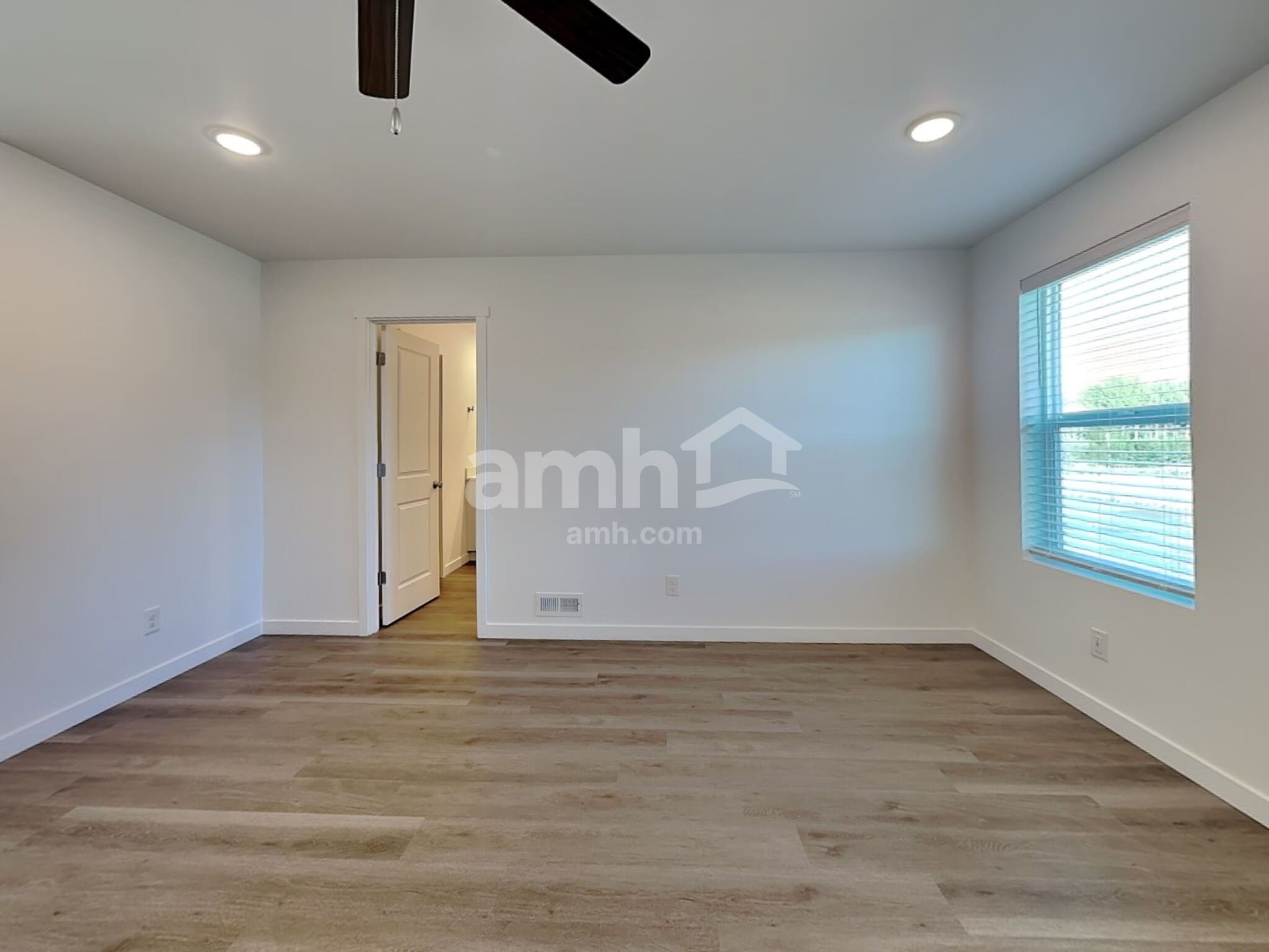 Building Photo - 5102 Turnstone St SE