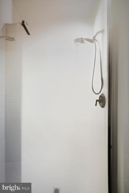 Building Photo - 5113 Knapp Pl