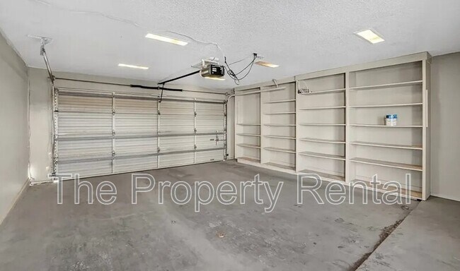 Building Photo - 3220 Preston Dr