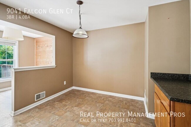 Building Photo - 9041 Falcon Glen Ct