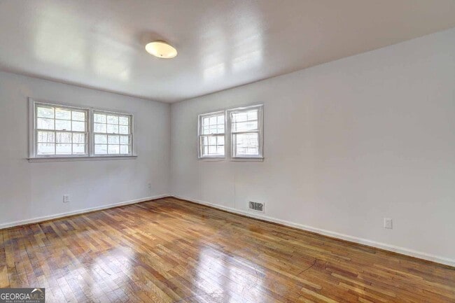 Building Photo - 3635 Las Olas Dr