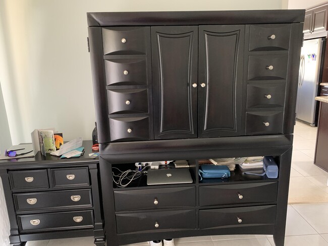 Building Photo - 3208 SE 11th St