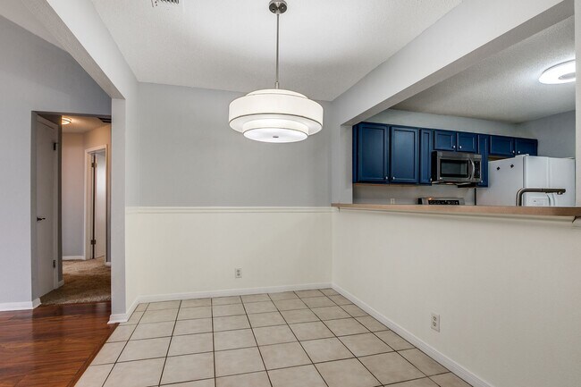 Building Photo - 3522 Eagle Creek