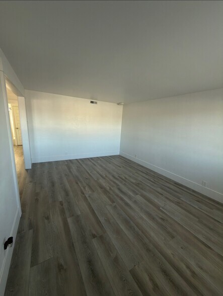 Building Photo - 7143 S 2700 W